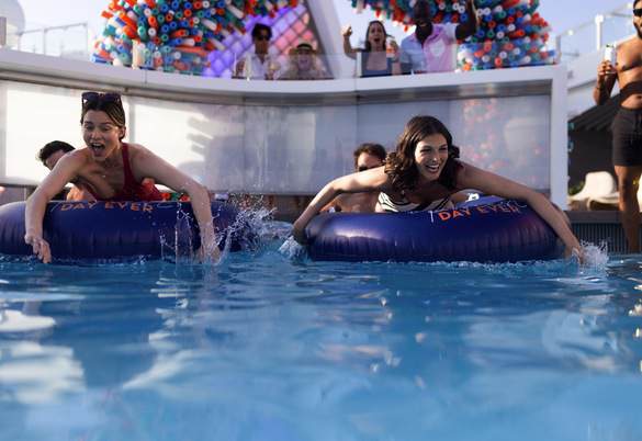 Celebrity Cruises Celebrity Eclipse Poolest Day Ever - ©CEL 2.jpg